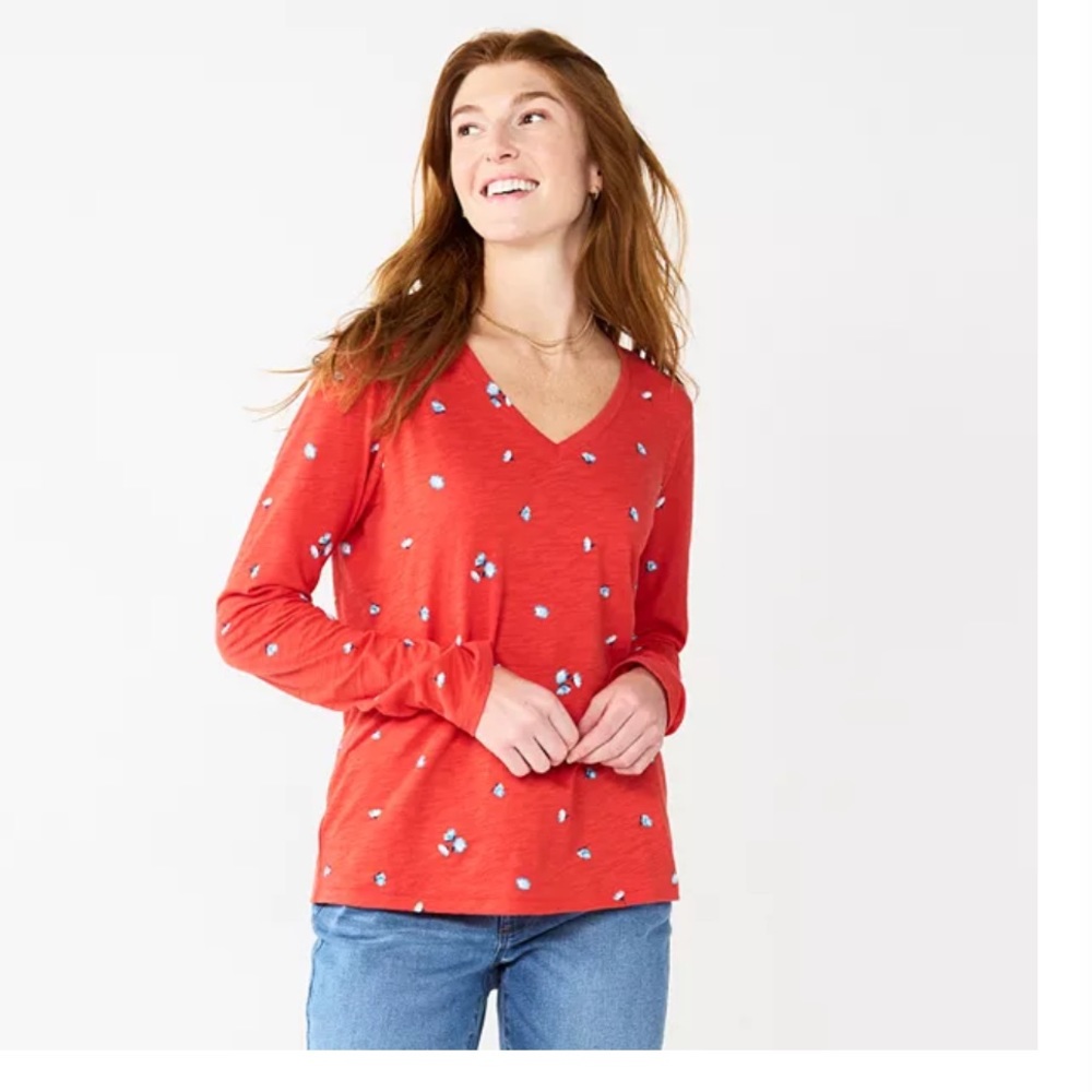 🌺$5 SONOMA Goods For Life V-Neck Long Sleeve Tee in Red Floral Size PS Long